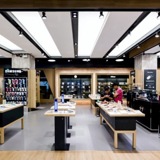 Stores 4 emeryville store s 1